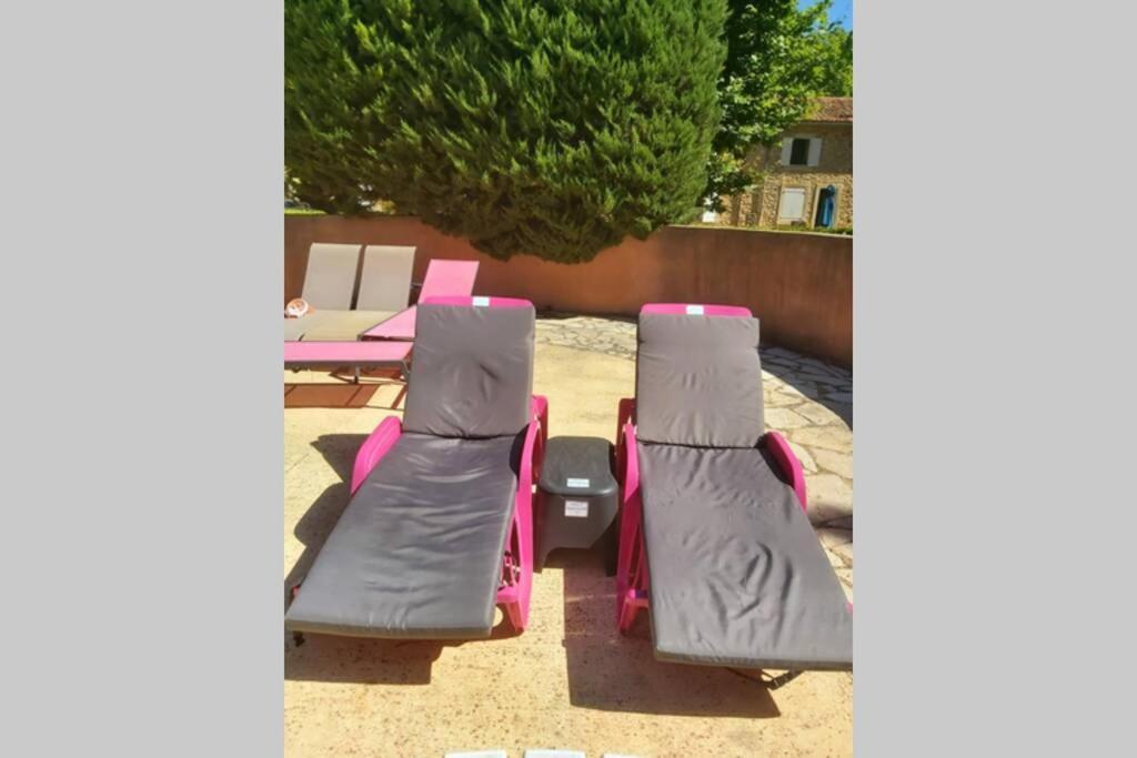 Eblouissant Appartement Au Calme D'Une Residence Avec Piscine Idealement Situe Au Pied Du Colorado Provencal Dans Le Prestigieux Luberon Rustrel Exteriér fotografie